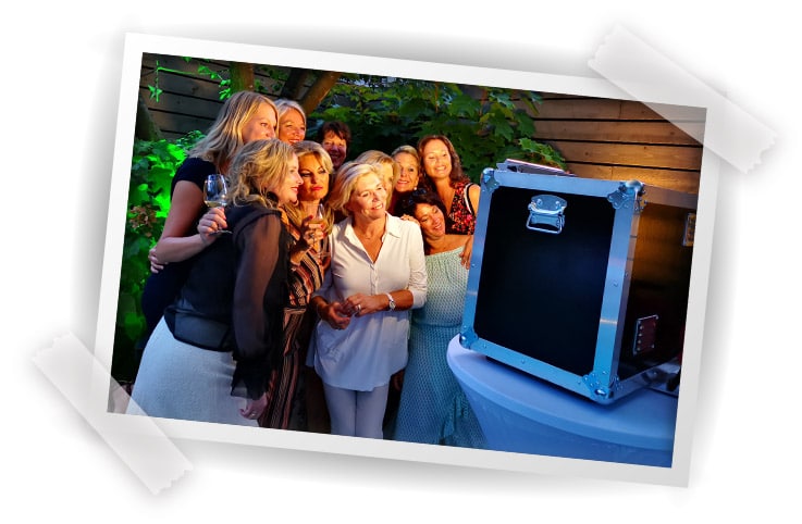 Photbooth Huren In Amsterdam Amsterdam Voor Bruiloft Of Personeelsfeest Fotozuil Fotohokje 8